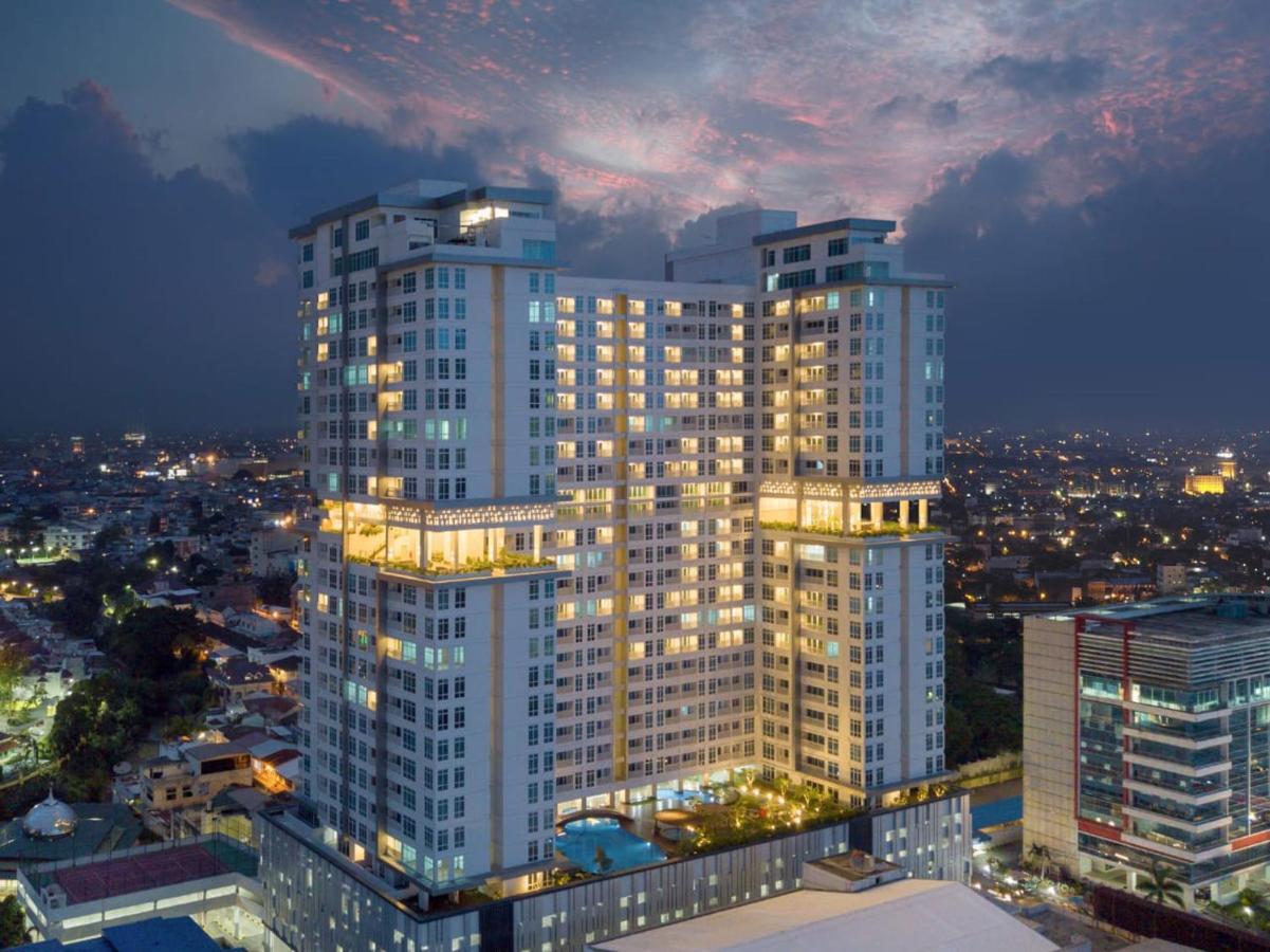 The Reiz Suites, Artotel Curated Μεντάν Εξωτερικό φωτογραφία